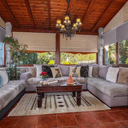 Livadi Cozy Villa Arachova Exterior photo